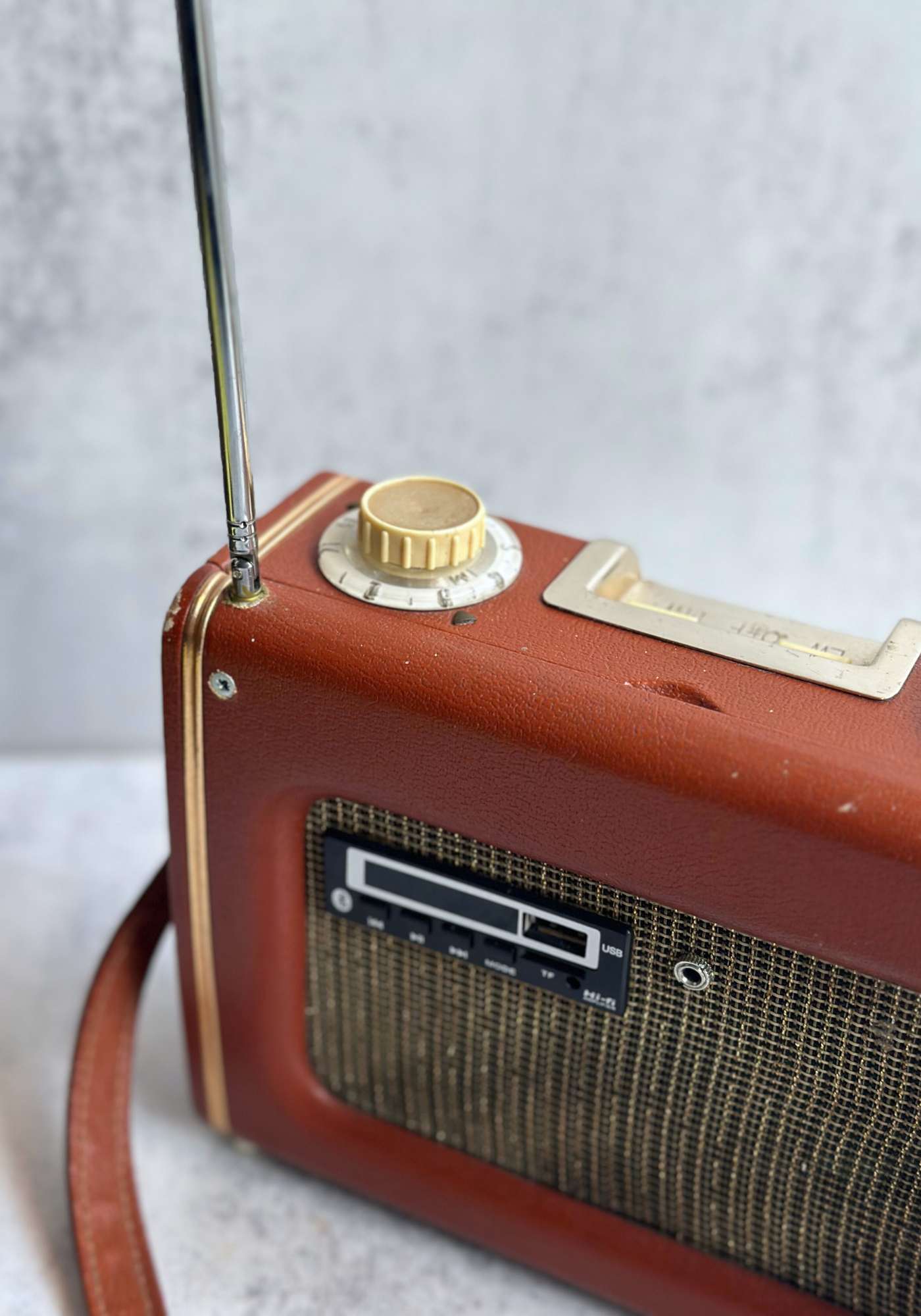 Refurbished Vintage Sky Master Radio Speaker