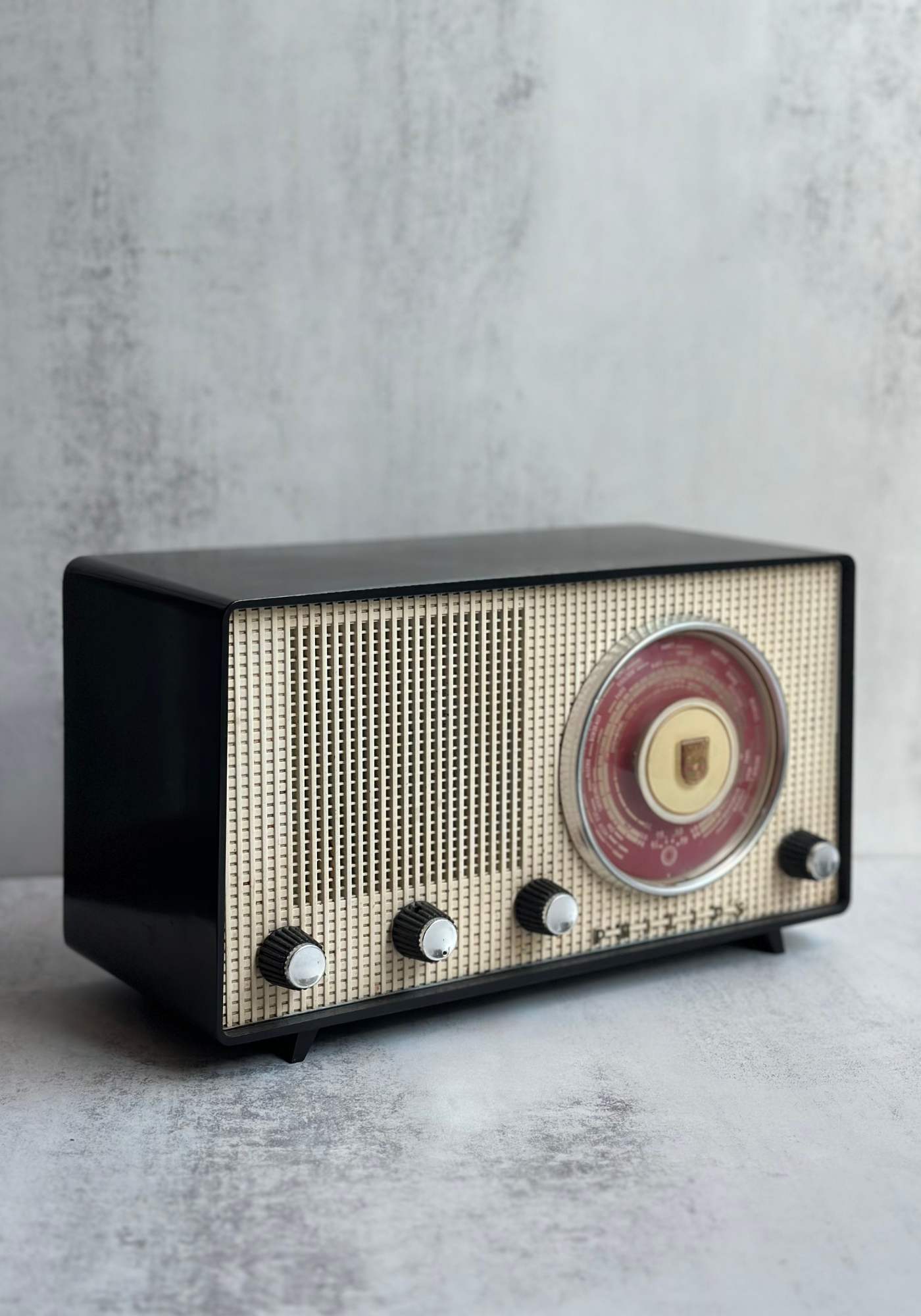 Refurbished Vintage Phillips Radio Speaker
