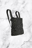 Rucksack-Einkaufstasche mit schwarzen Streuseln 