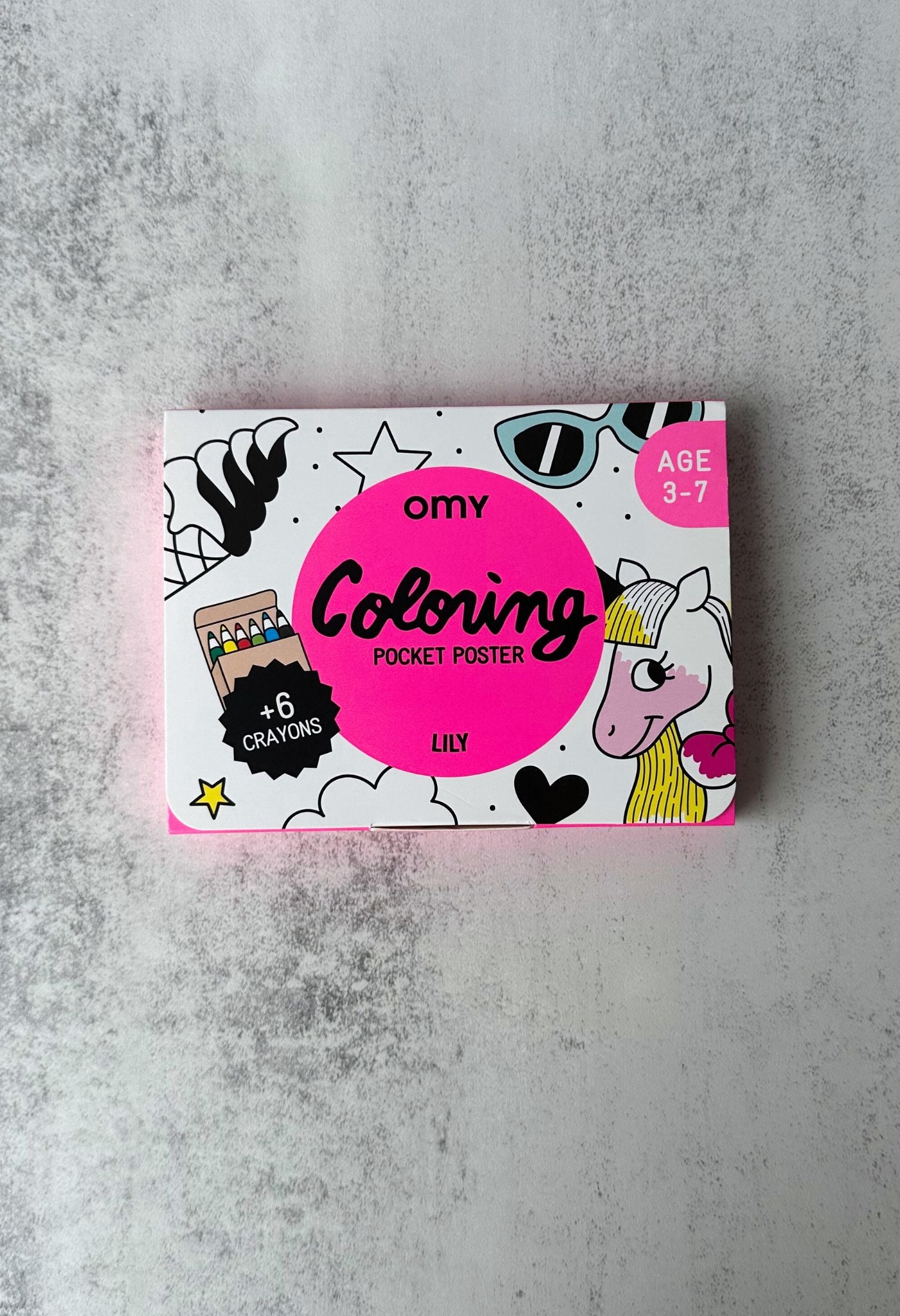 Pocket-sized colouring kit featuring an animal-themed poster and six mini pencils.