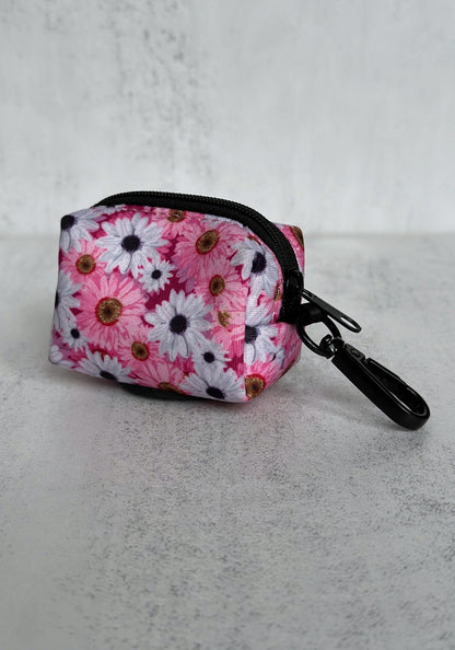 Pink Daisies Poo Bag Holder