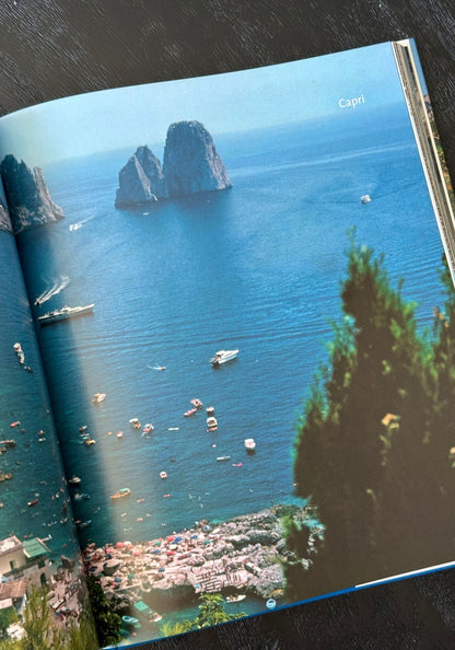 Slim Aarons: A Place In The Sun Book