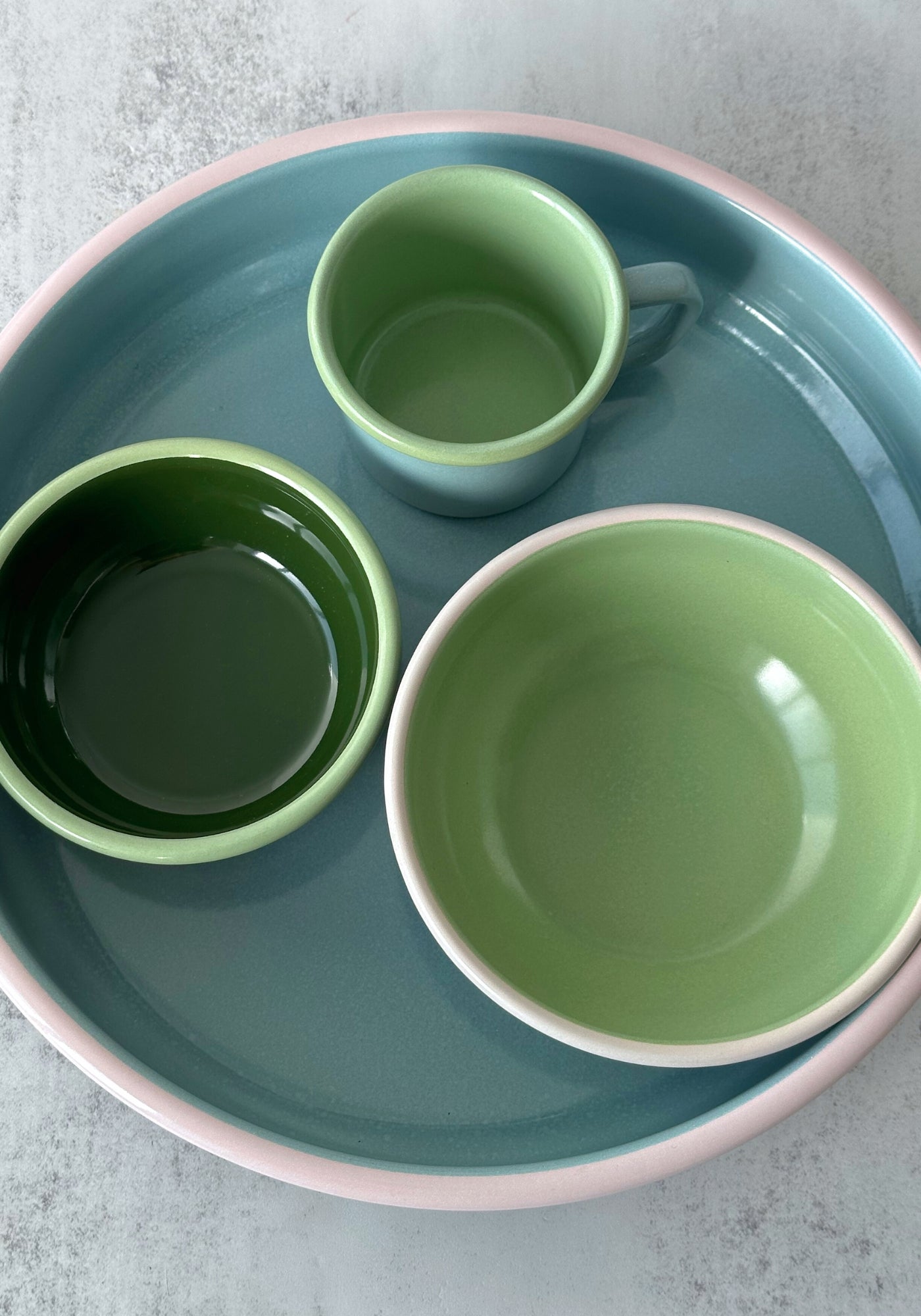 Tasse en émail « Toujours le dimanche » 