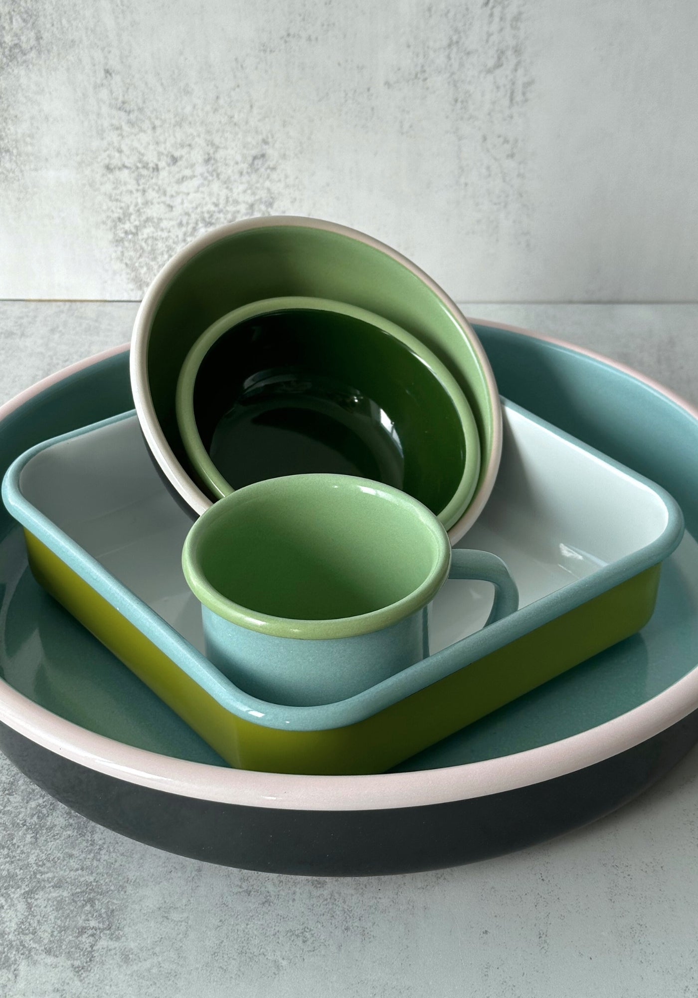 Tasse en émail « Toujours le dimanche » 