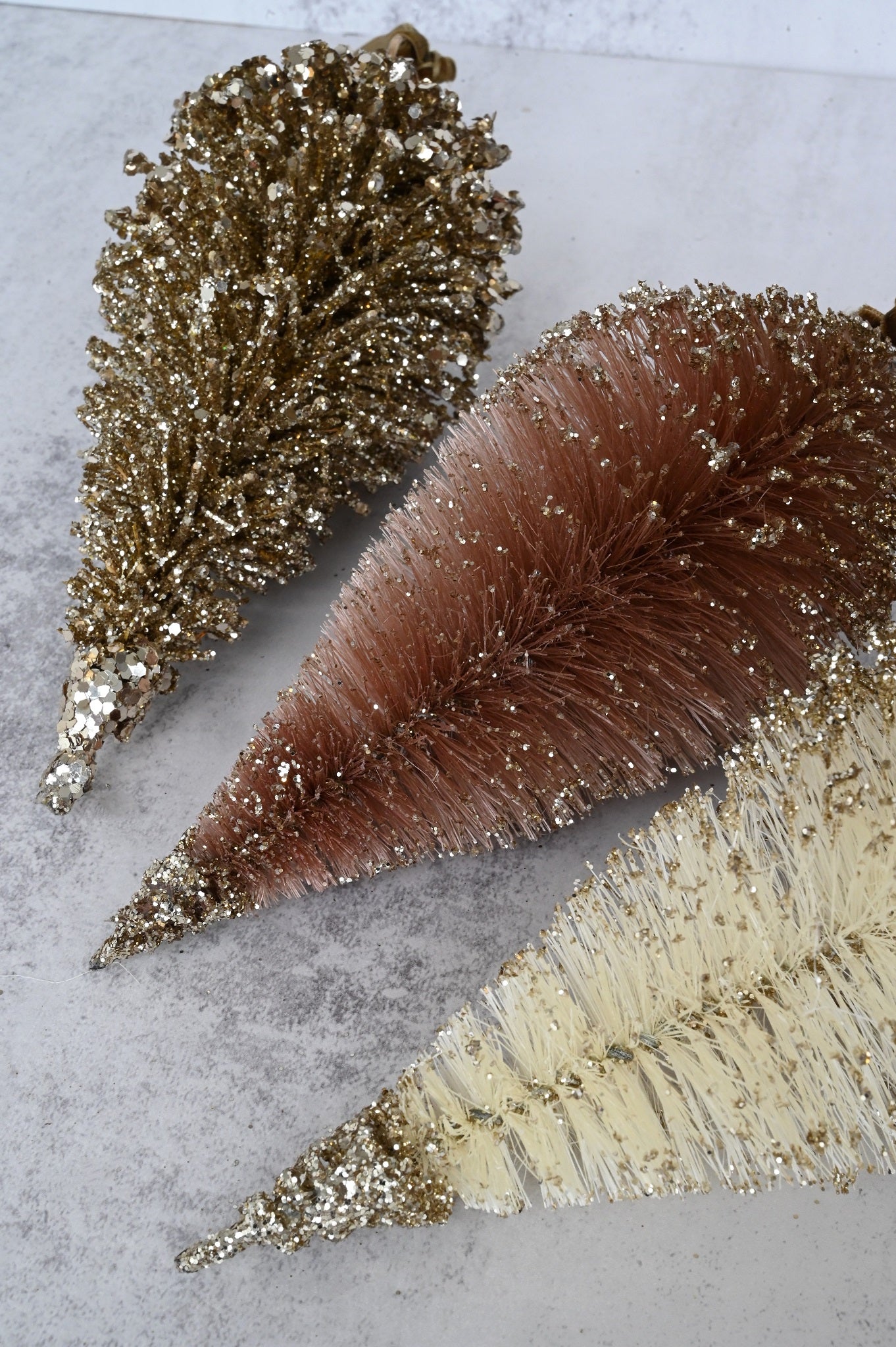 Décorations à paillettes en sisal