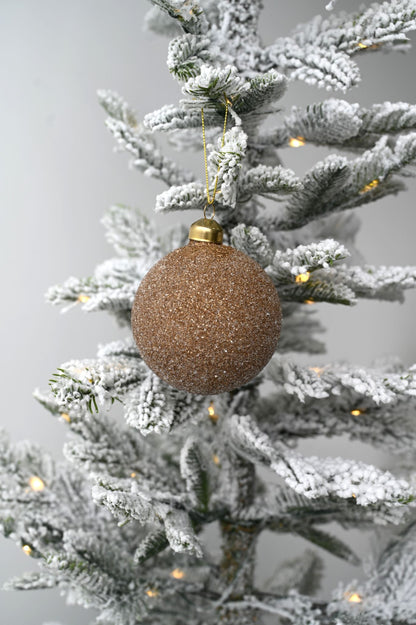 Boule de Noël à paillettes en forme de truffe au chocolat