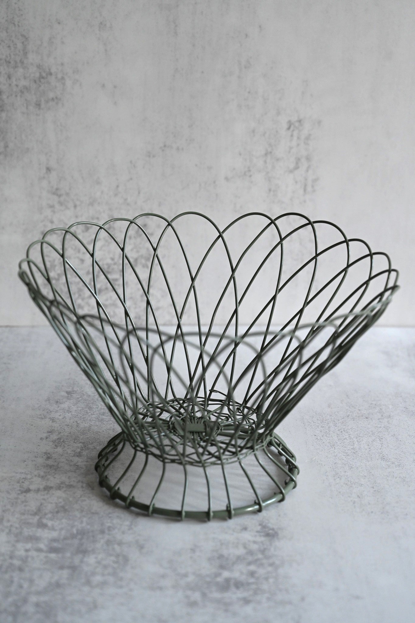 Round Green Wire Basket Bowl