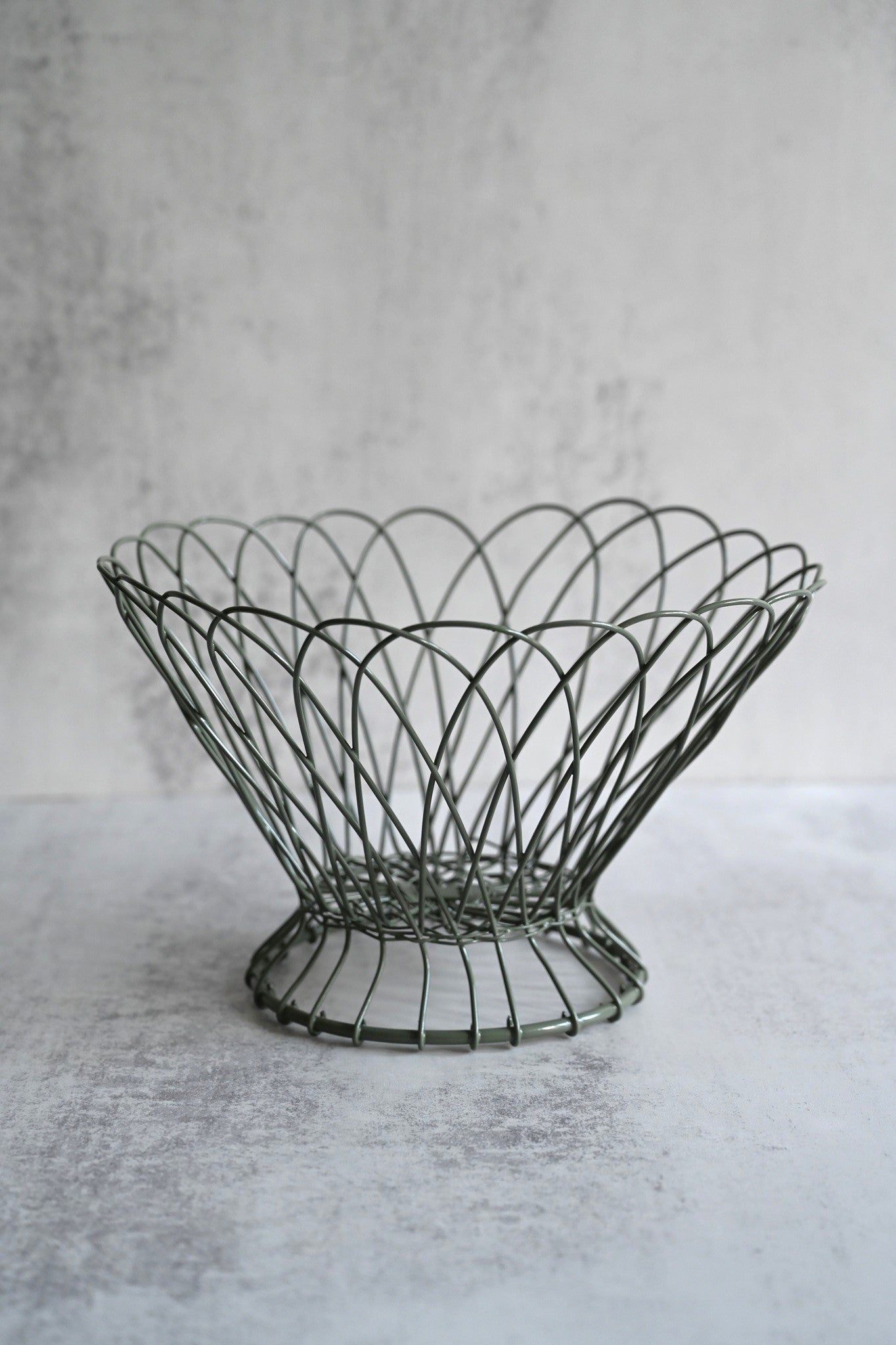 Round Green Wire Basket Bowl
