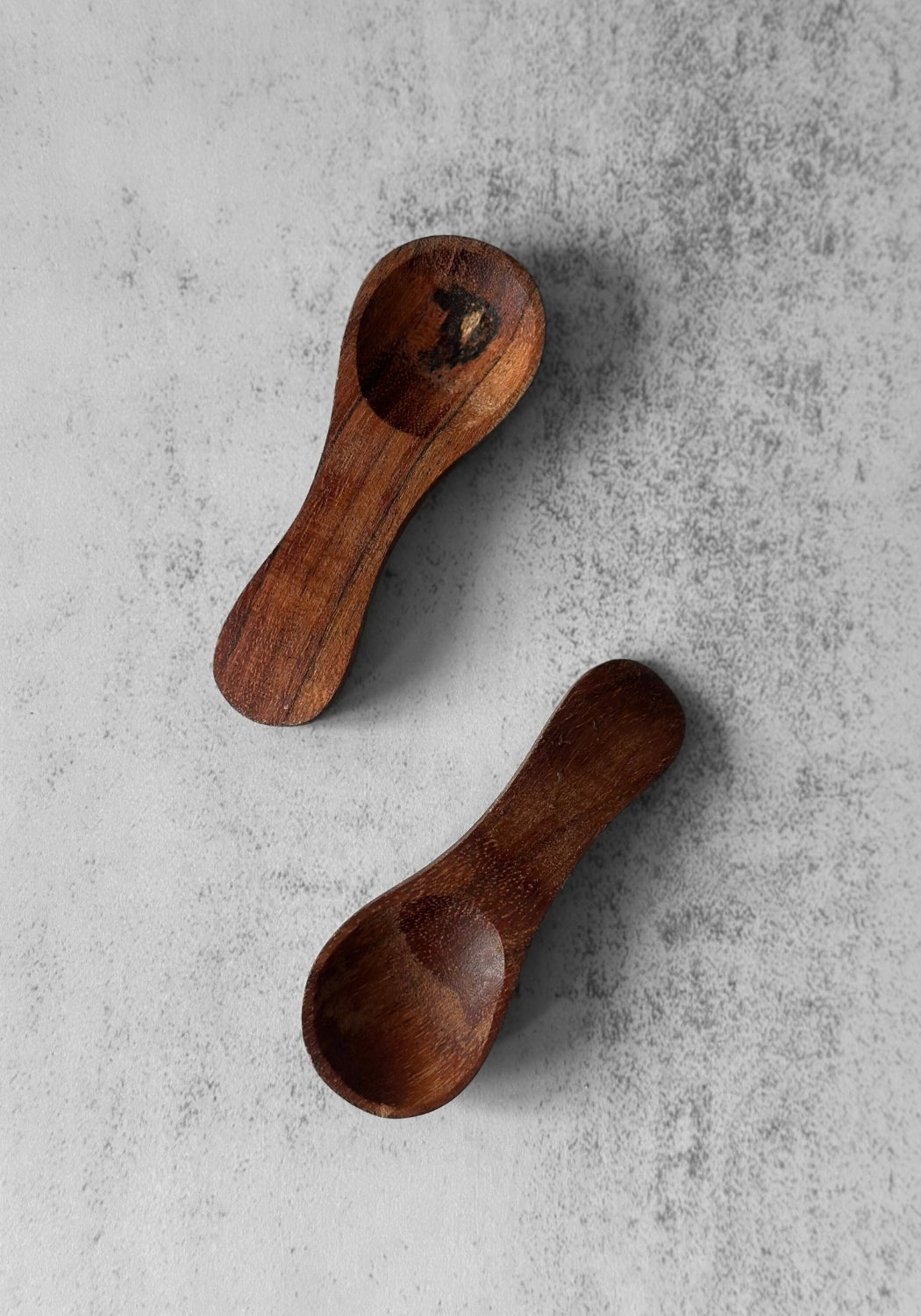 Round Oiled Acacia Spoon