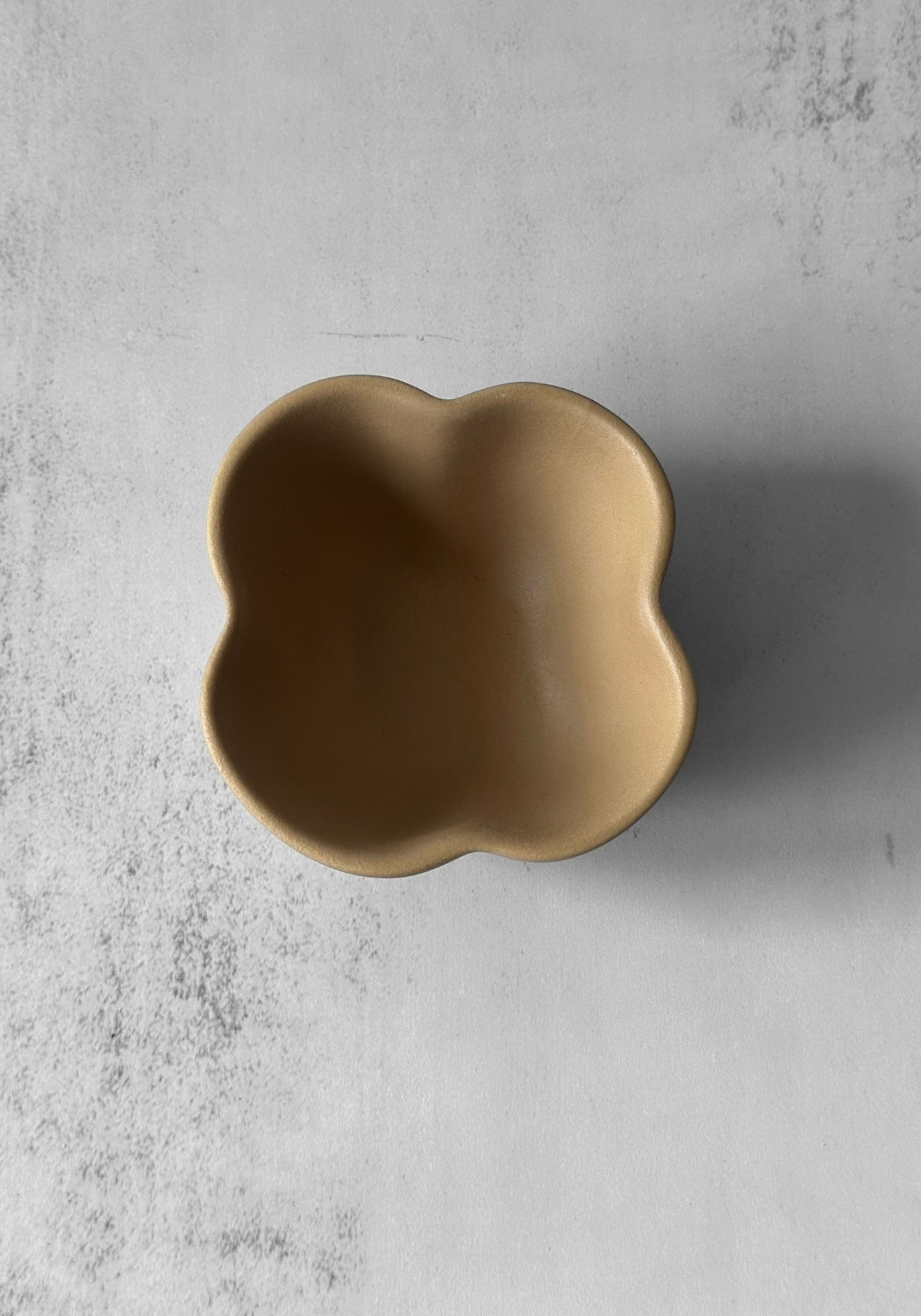 Small Sand Clam Shaped Bowl