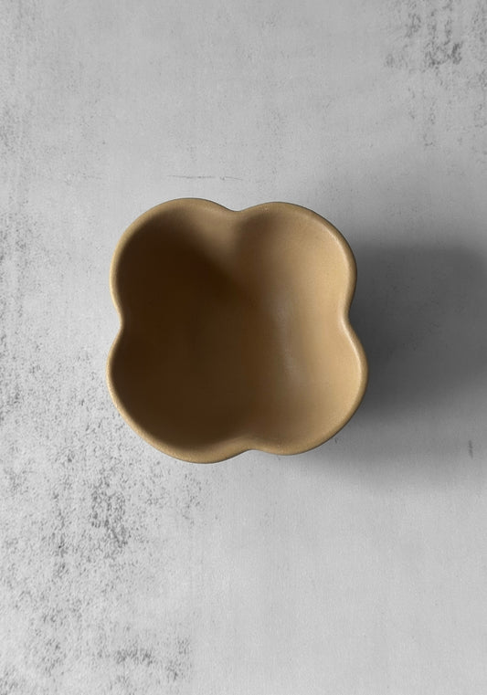 Small Sand Clam Shaped Bowl