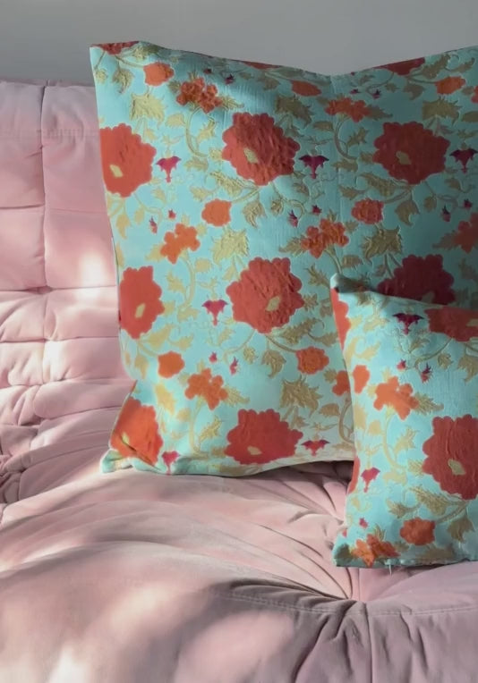 a video of blue and orange cushions