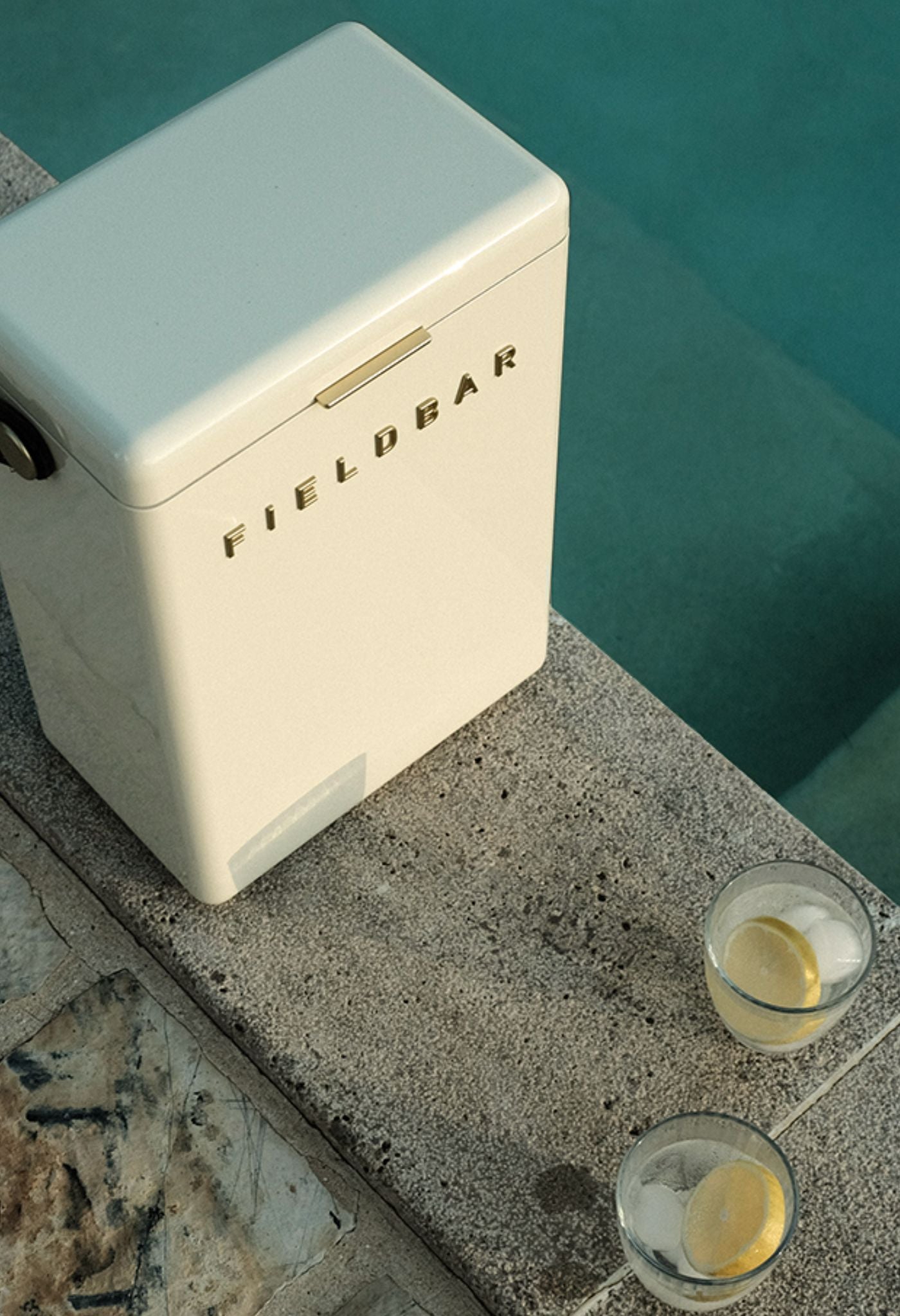 Safari White Fieldbar Drinks Cooler poolside